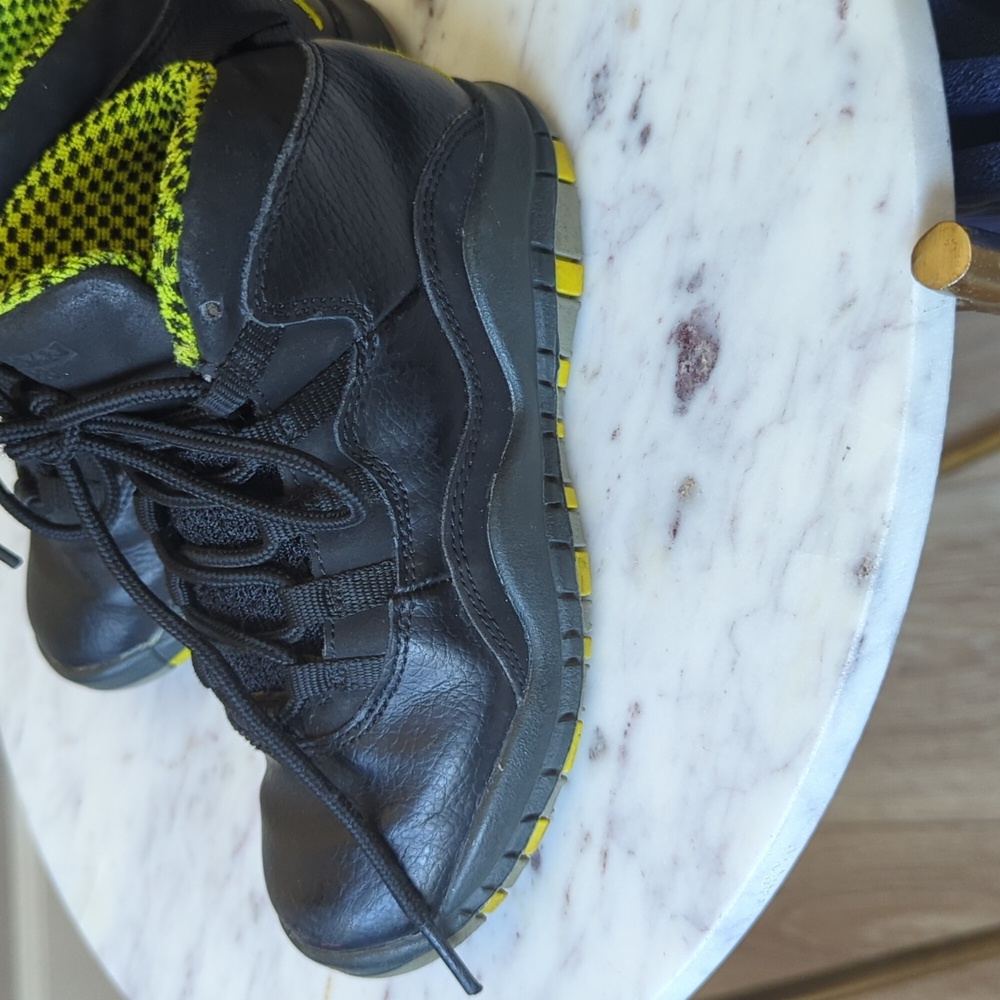 Toddler Boy Air Jordan 10 size 11 - Picture 2 of 7